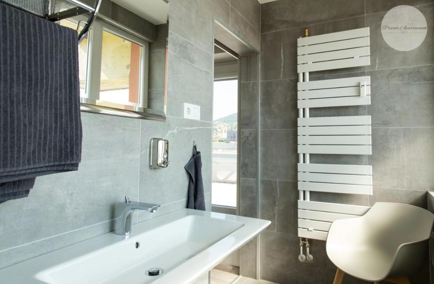 Sky Panorama Apartman Pécs Eksteriør billede